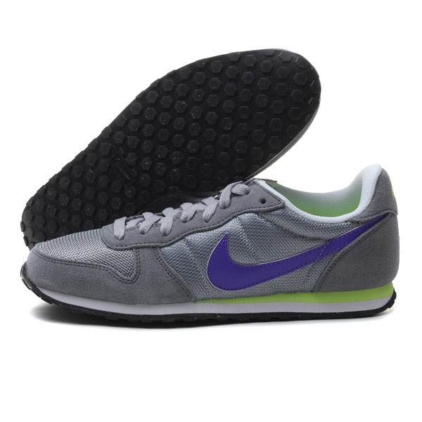 nike aw77