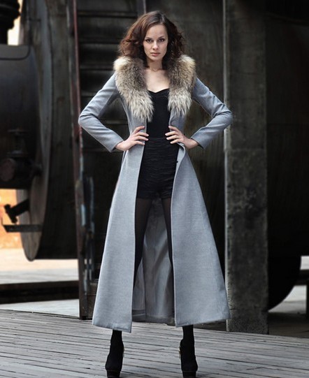 【图】女士灰色风衣搭配时尚造型汇总