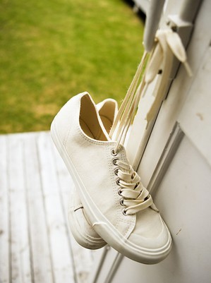 【图】怎样洗白帆布鞋?白色帆布鞋怎么刷?