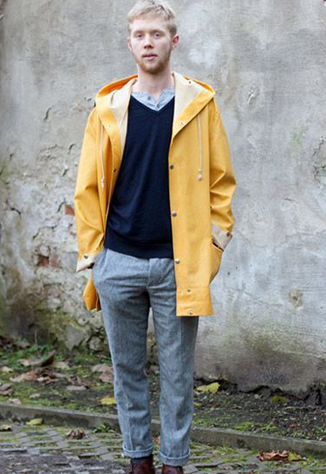 【图】桔黄色外套搭配技巧 橙黄色外套搭配方