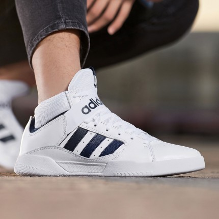 adidas阿迪达斯三叶草运动休闲高帮白色板鞋DB3175